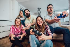 Analyses transfrontalières et transnationales des jeux vidéo : usages, interactions et accompagnement