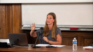 Encourager les actions pro-sociales par le jeu - Hélène Sellier
